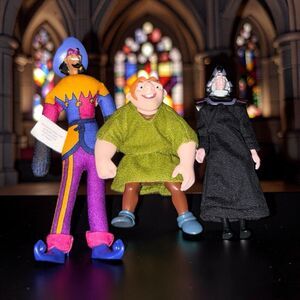 Vintage 1996 Disney Hunchback of Notre Dame Judge Frollo Jester Burger King A52